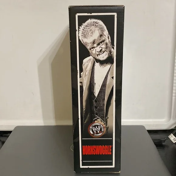 WWE Hornswoggle Fury Un Matched Platinum Edition Series #14. - Picture 4 of 8